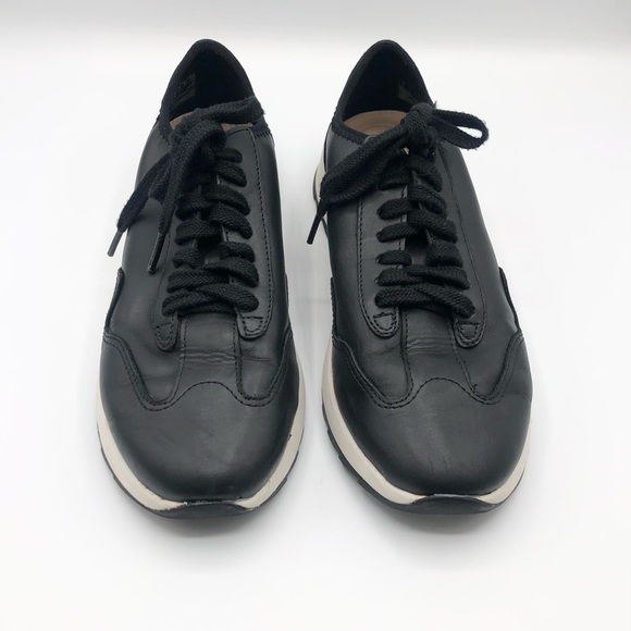 Clarks Black Leather Comfort Sneaker - Women’s Size 8.5 - Picture 4 of 7